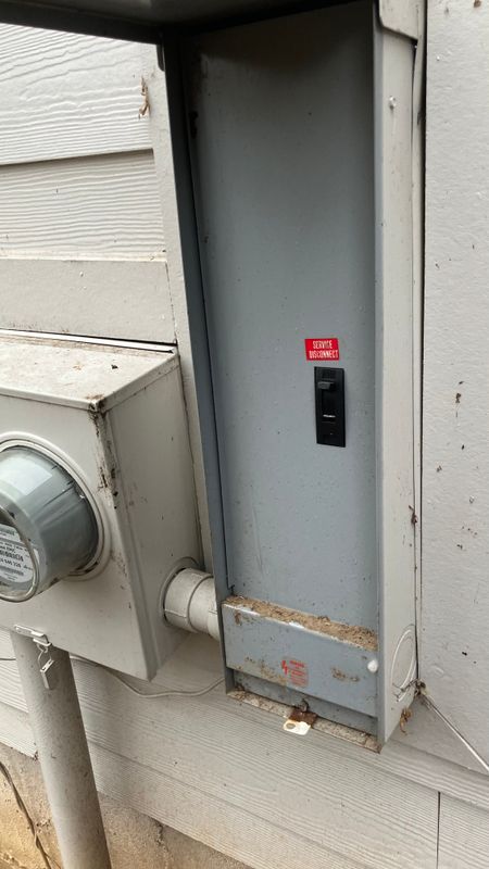Circuit Breaker Installation and Repair
