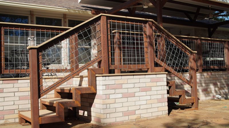 DECKING
