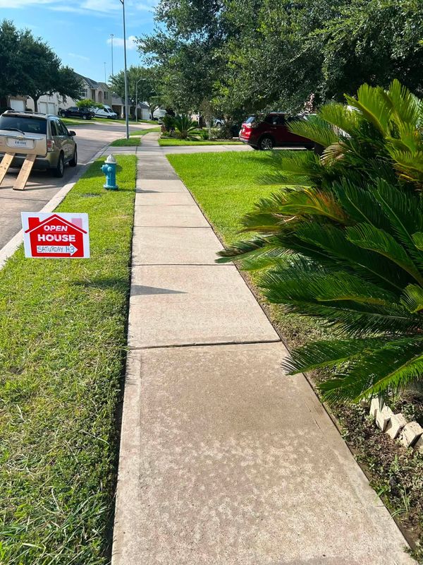 Residential Pressure Washing
