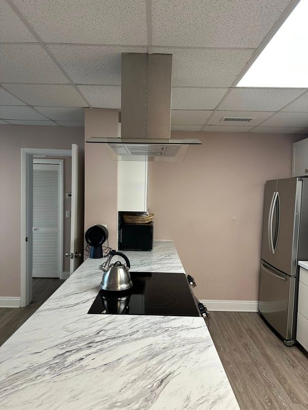 Kitchen and Cabinet Refinishing