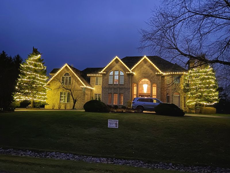 Holiday Lighting gallery