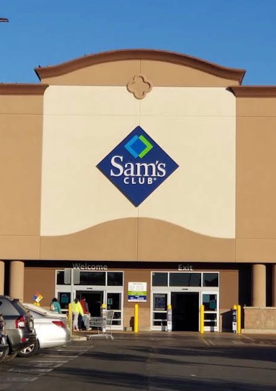 Efficient Commercial Cleanout: Family Junk Removal Transforms Palmdale Retail Space