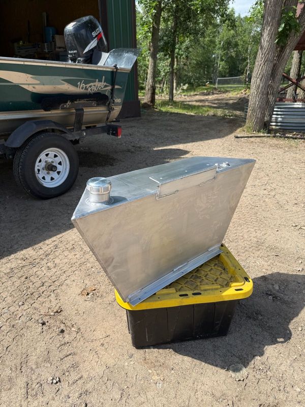 Custom Aluminum Boat Gas Tank Enhances Durability