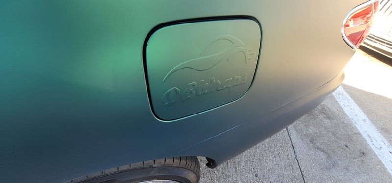 Full & Partial Vehicle Wrap