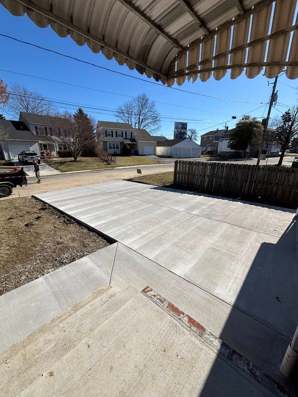 Concrete driveways, patios, and garage floors