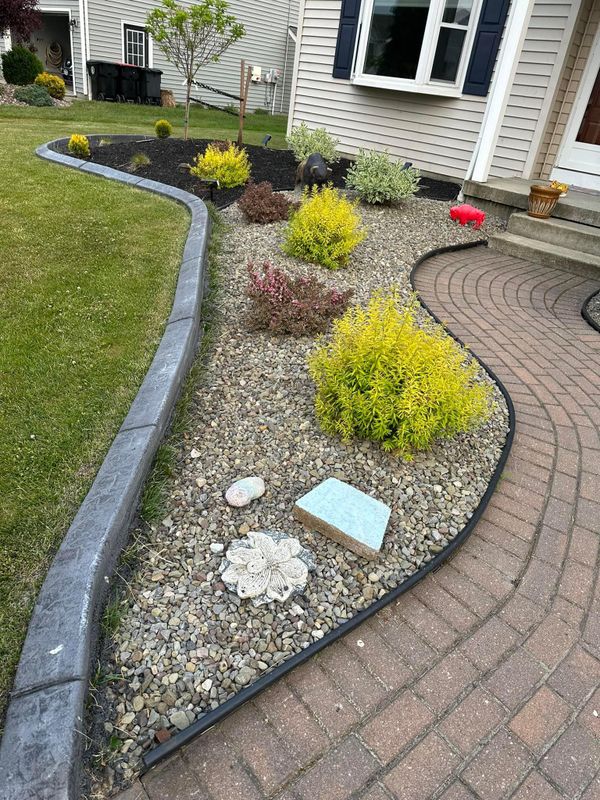 Landscape Installation & Design Photo