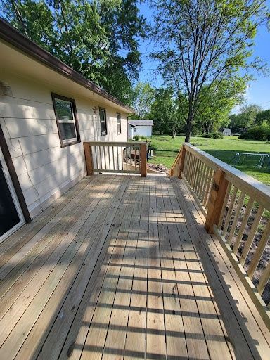Deck Install & Repair