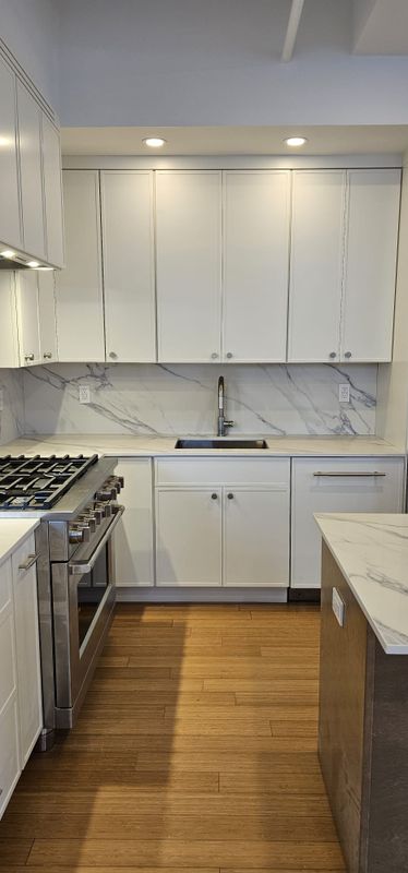 Elevating Modern Living: I&N Builders' Transformative DUMBO Home Renovation