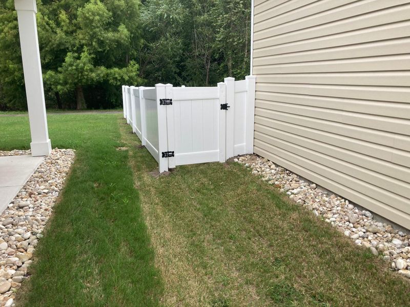 Vinyl Fencing