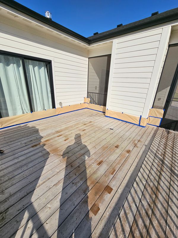 Deck staining 