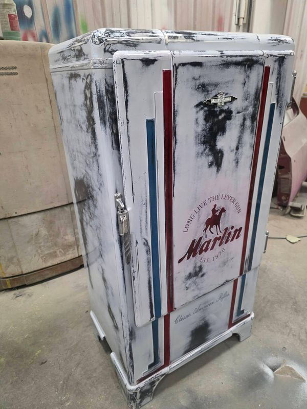 Vintage refrigerator restoration