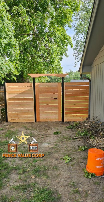 HORIZONTAL FENCES
