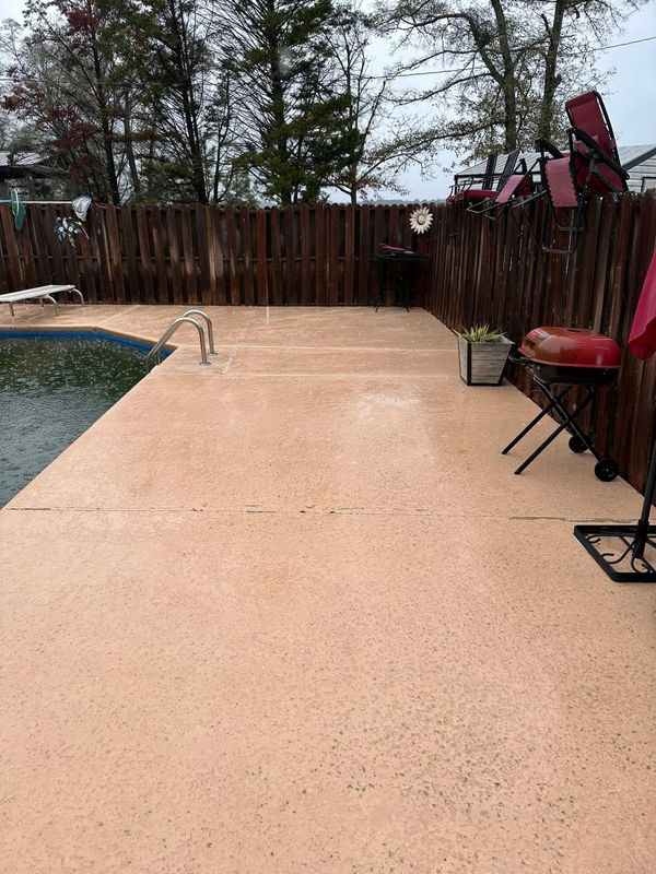 Deck & Patio Cleaning