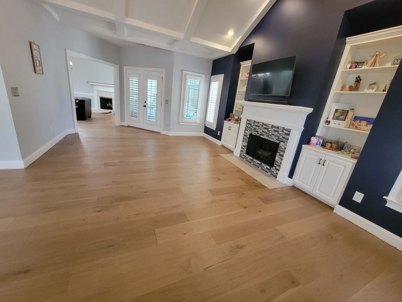"Transformative Elegance: Stunning 7” Oak Flooring Installation in Fortson, GA"