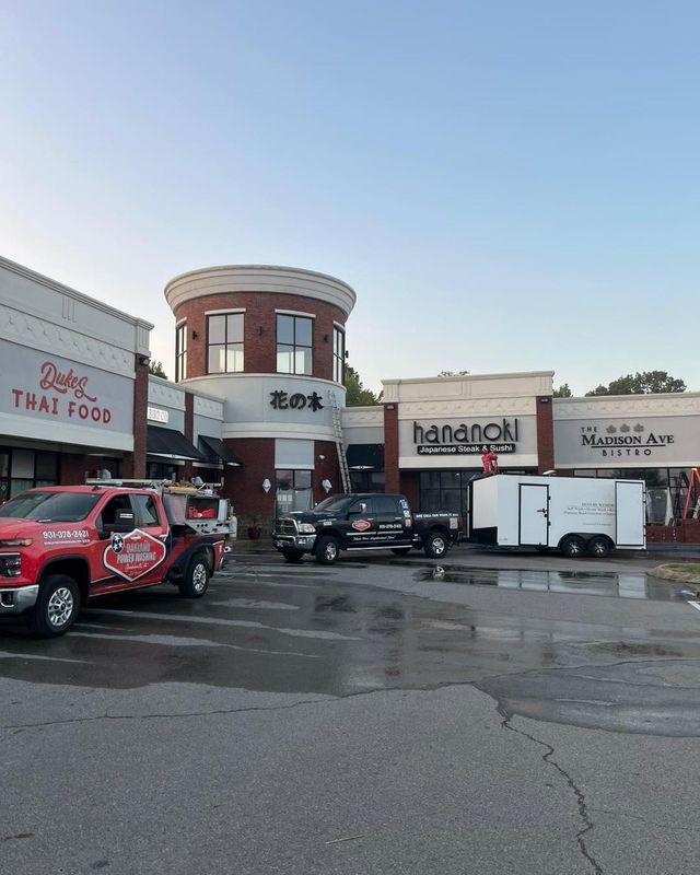Store front exterior cleaning