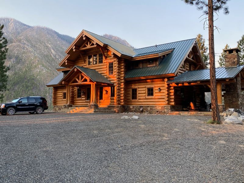 Log Homes Refinishing