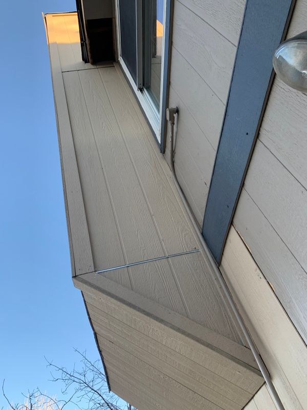 Siding Repairs & Repaint