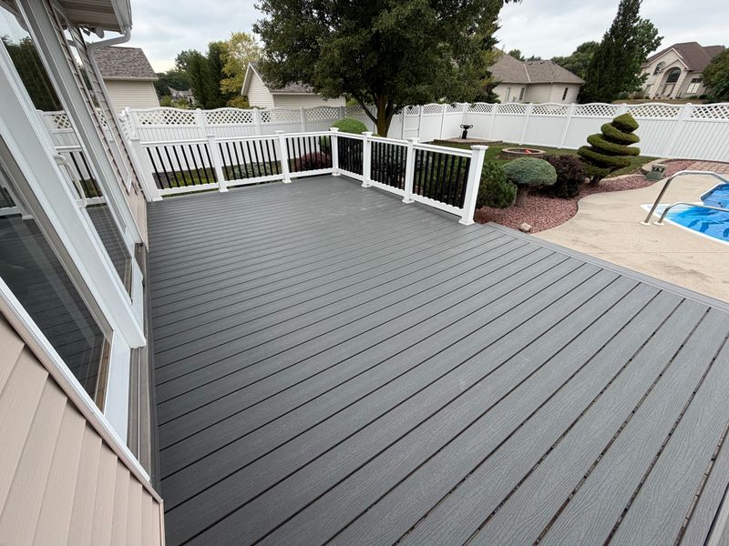 Custom Deck Building & Deck Installation