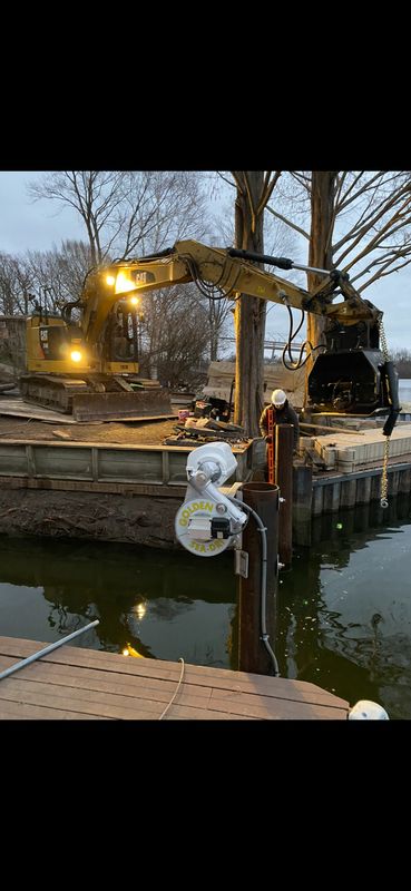 Boat lift Installation
