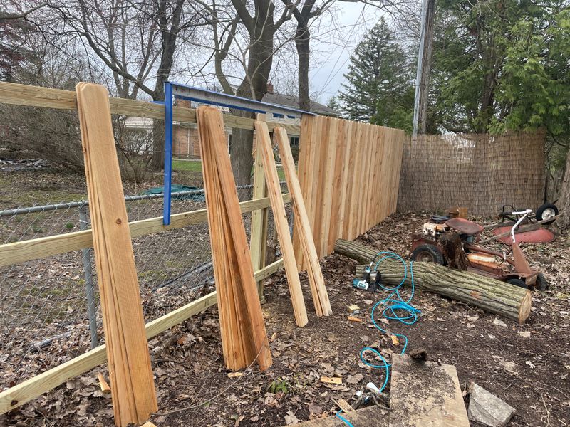 Cedar Privacy Fence – King + Method
