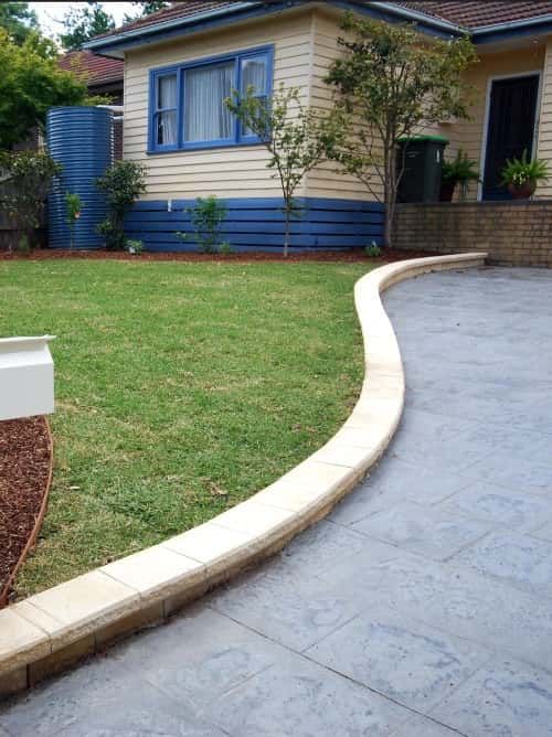 Driveway and Sidewalk Cleaning