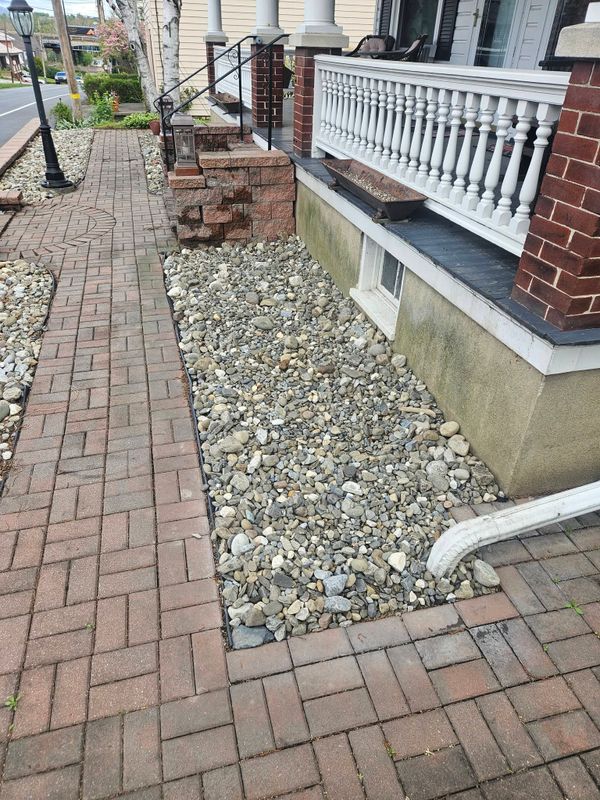 Mulch Bed Installation and Renovation