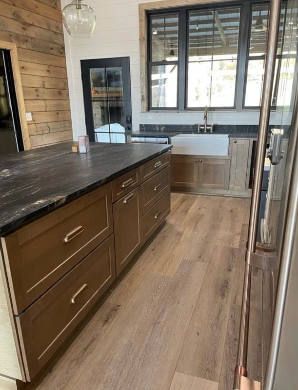 Cabinets 