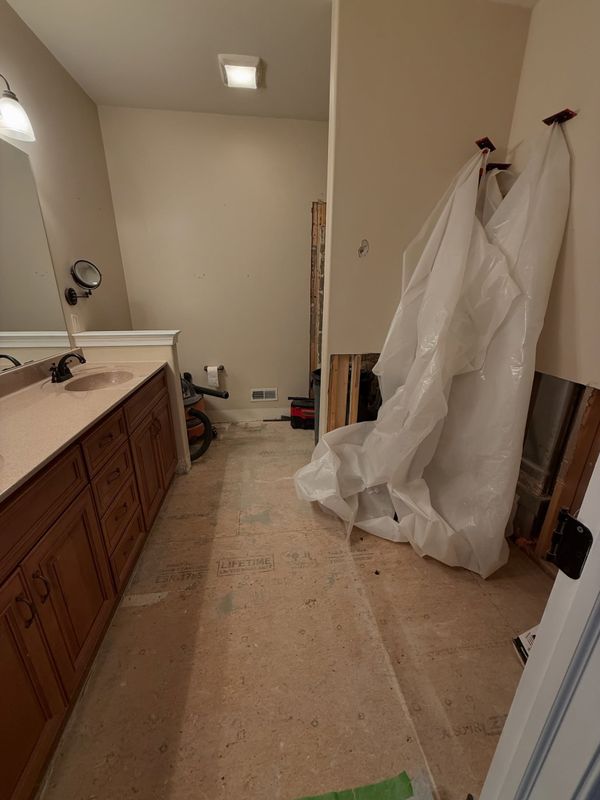 Trim, Baseboards & Moldings