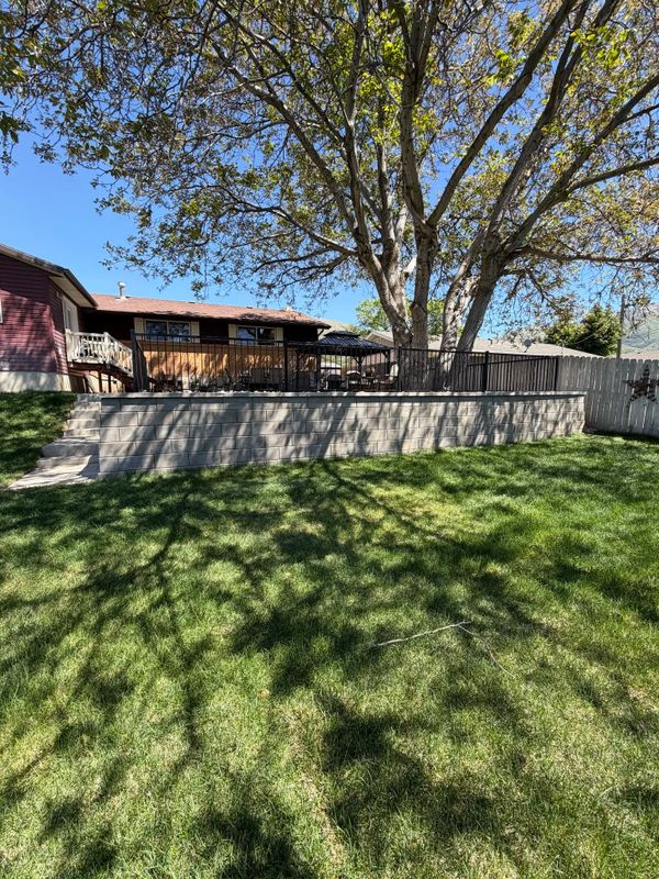 Precast Retaining Walls