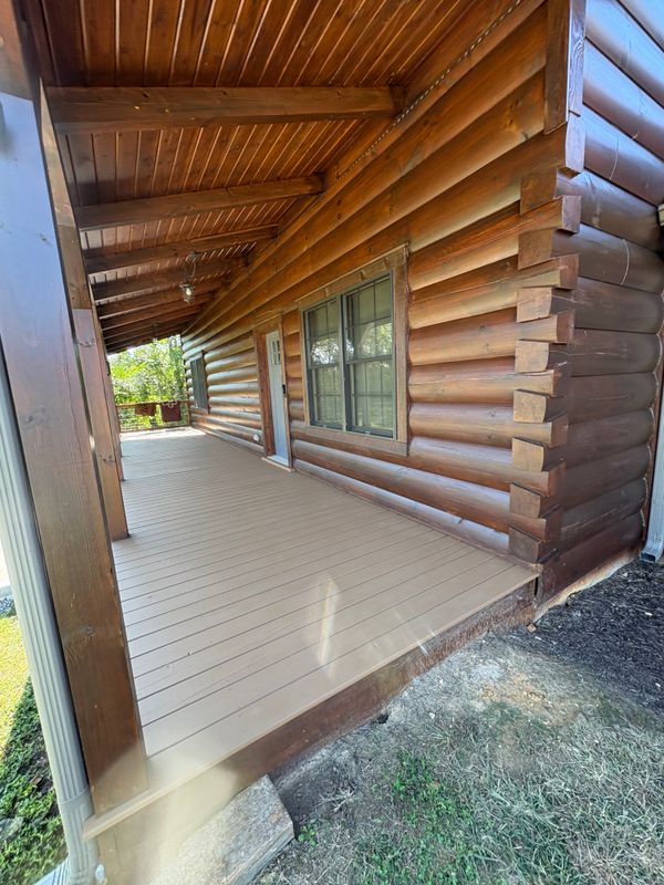 Log Home Staining