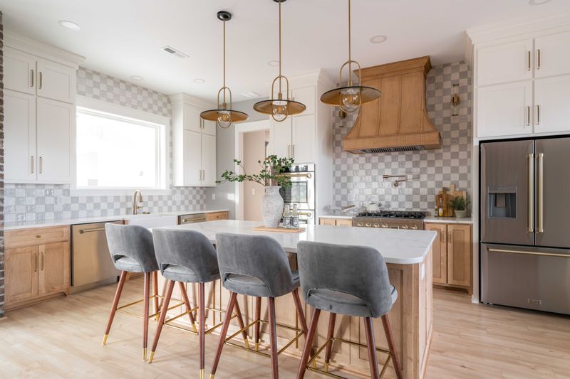 Southern Charm Custom: Design & Build