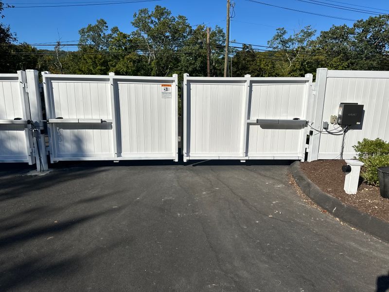 Automatic gates