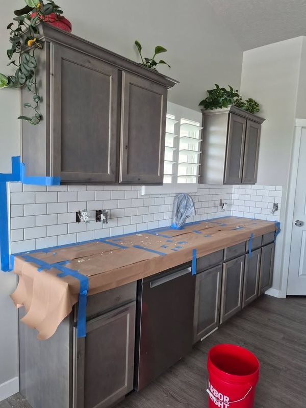 Kitchen Backsplash Installation