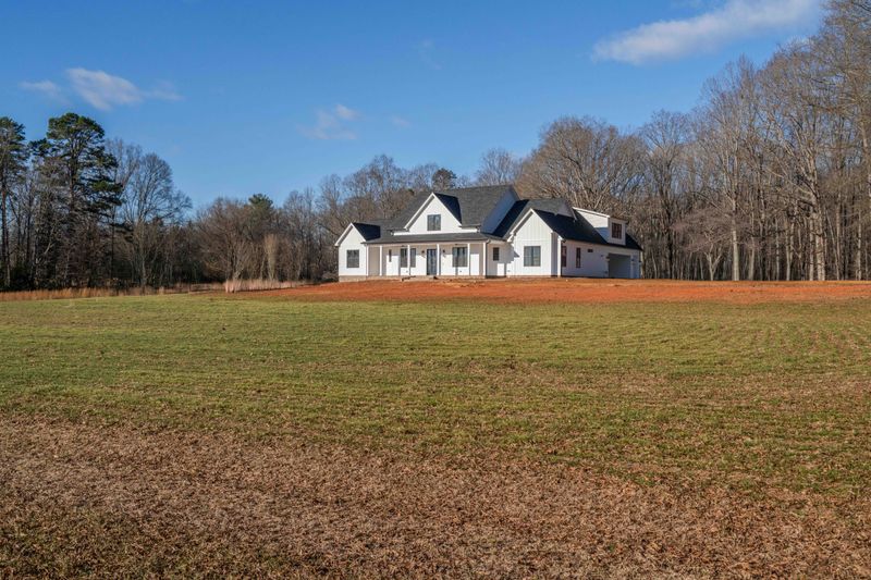 Southern Charm Custom: Design & Build