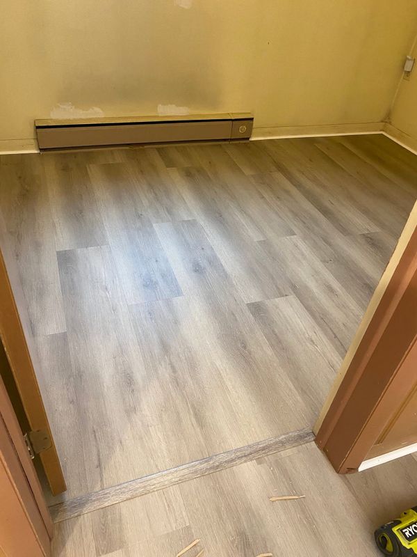 Vinyl and Laminate Flooring