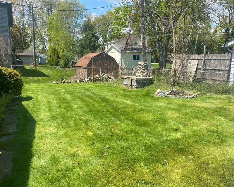 Residential Lawn Maintenance