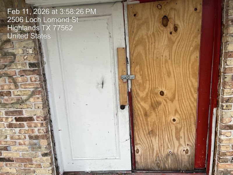 Board-ups and emergency securing