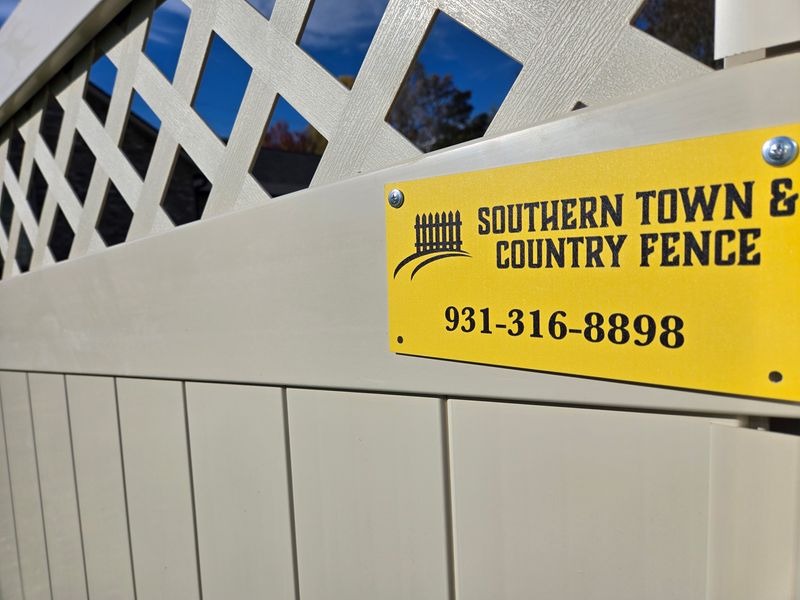 Vinyl fencing