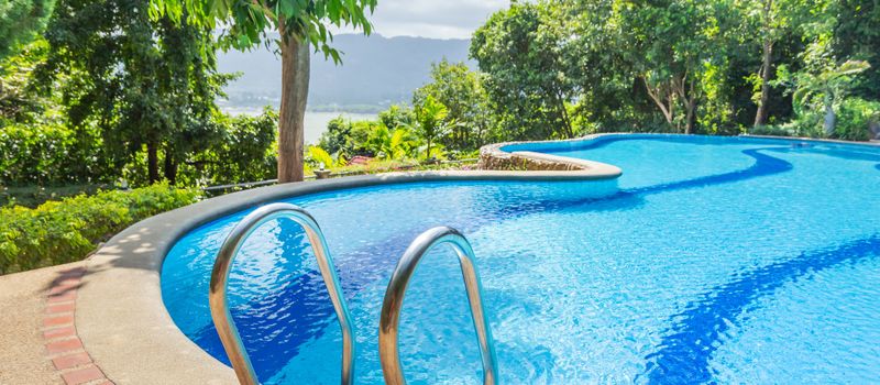 Pool Cleaning & Maintenance