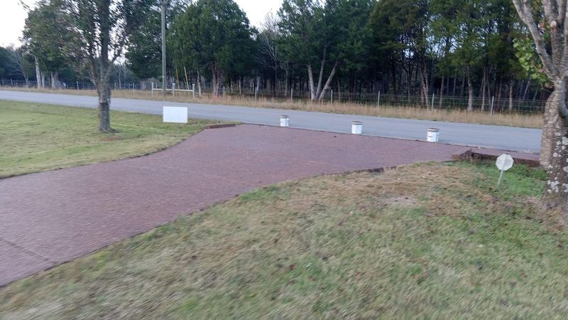 DRIVEWAY SEALING gallery