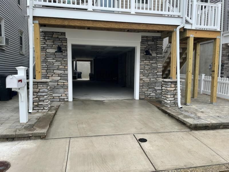 Masonry gallery