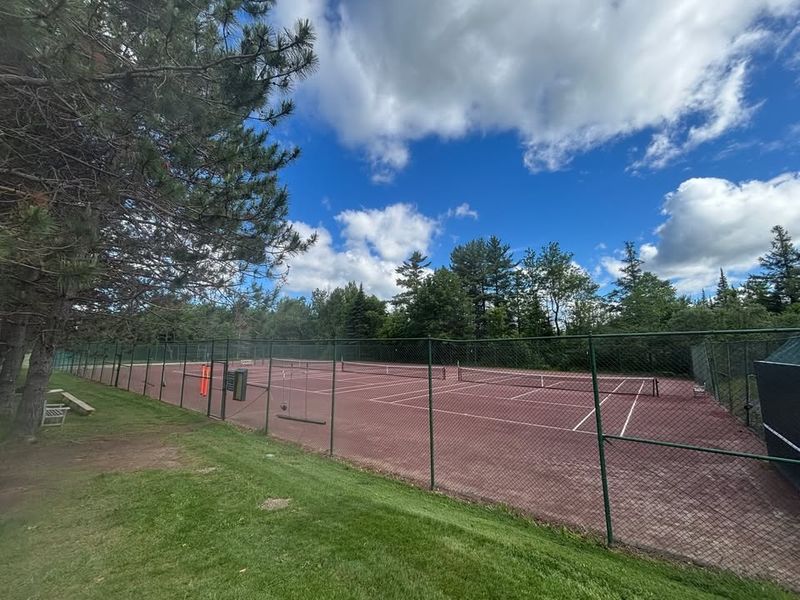 Soft Surface Tennis