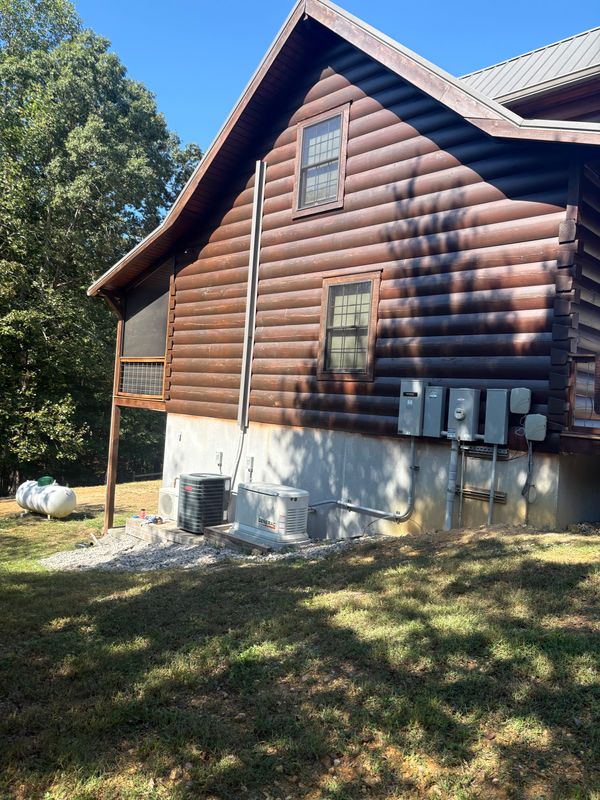 Log Home Staining