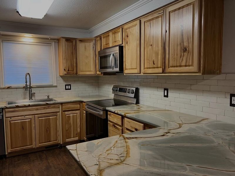 Kitchen Backsplash Installation