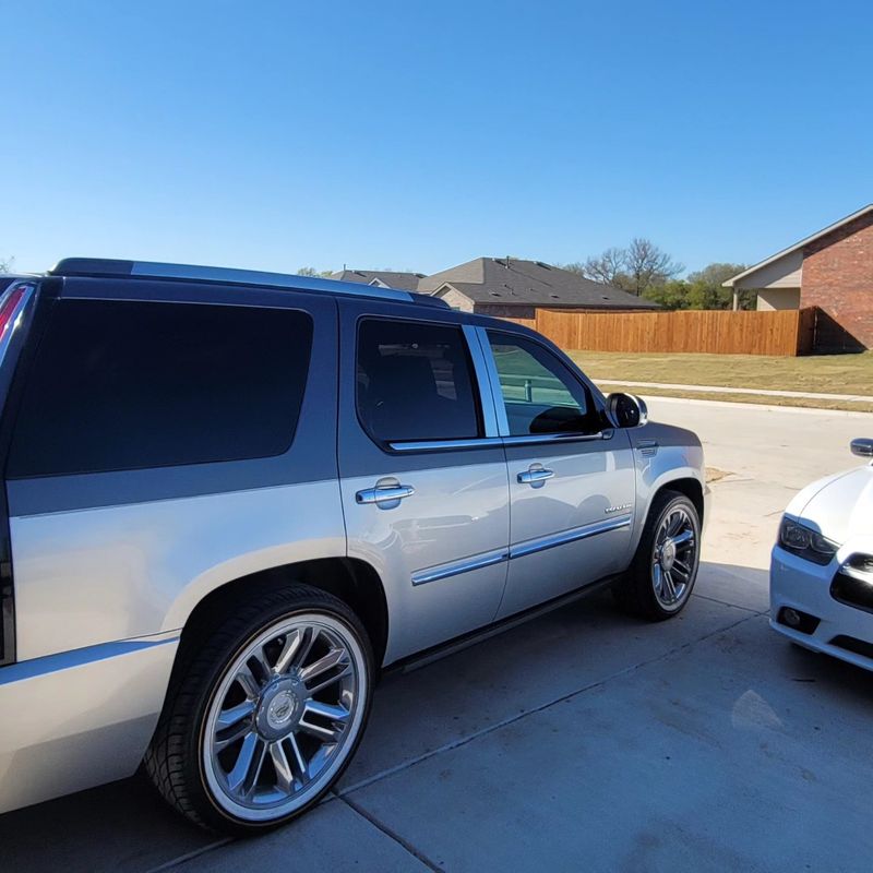 Full & Partial Vehicle Wrap