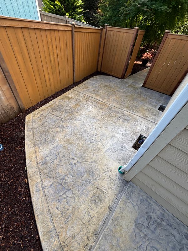 Transformative Pressure Washing for a Gleaming Outdoor Space