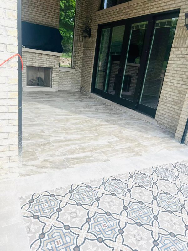 Outdoor Tiling