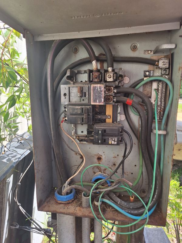 Circuit Breaker Installation and Repair