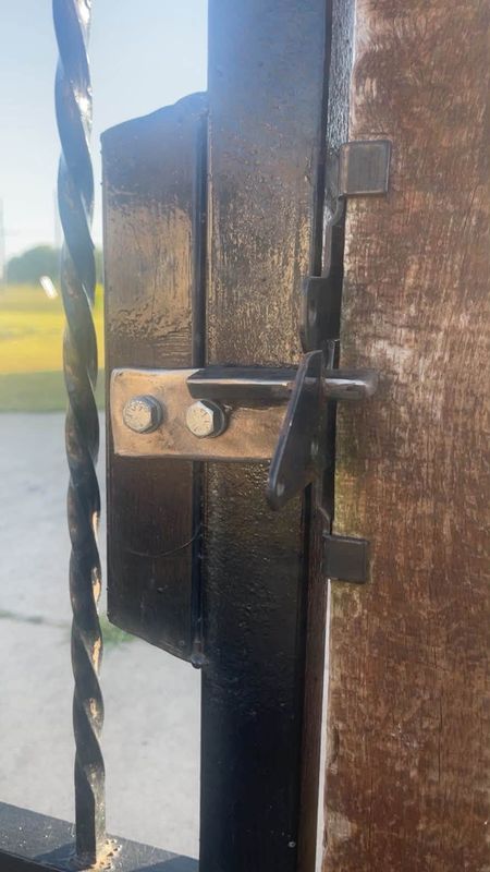 Gate Installation and Repair