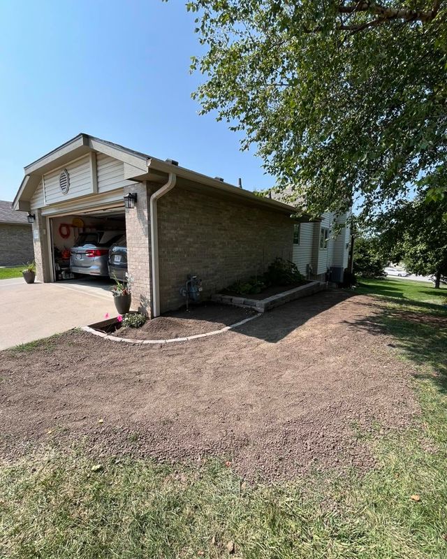 Landscape Bed Installation and Renovation